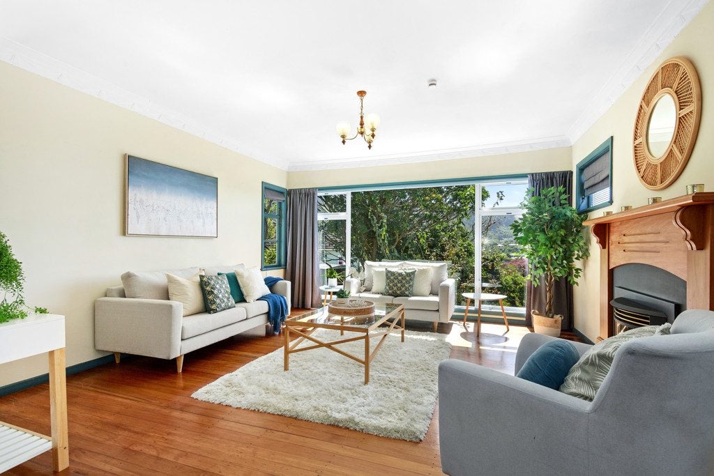 36 The Drive, Tawa, Wellington - Carousel 2