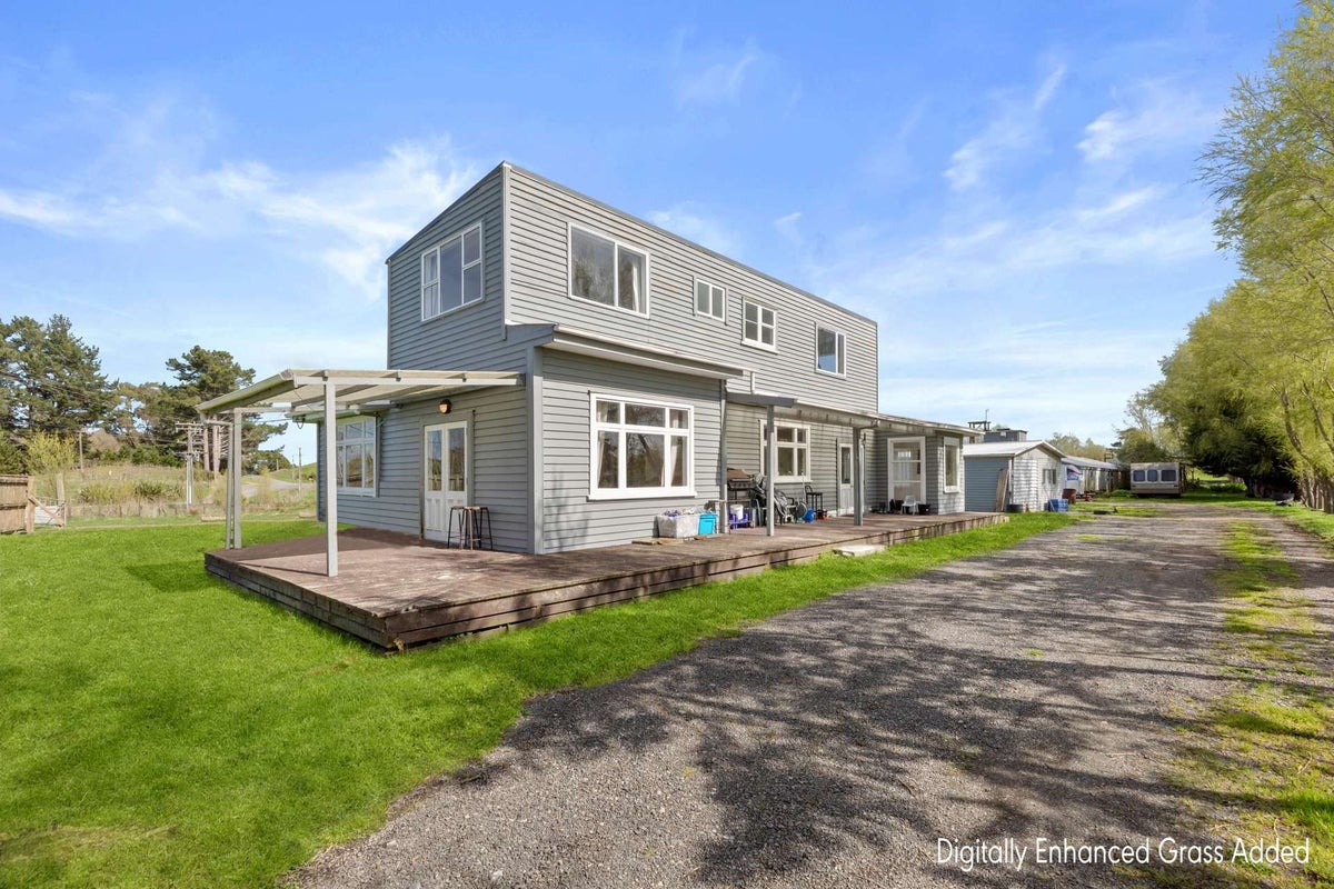 170 Hokio Sand Road, Hokio Beach, Levin - Carousel 1