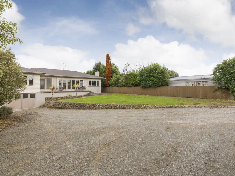 376 Botanical Road, West End, Palmerston North - Carousel 13