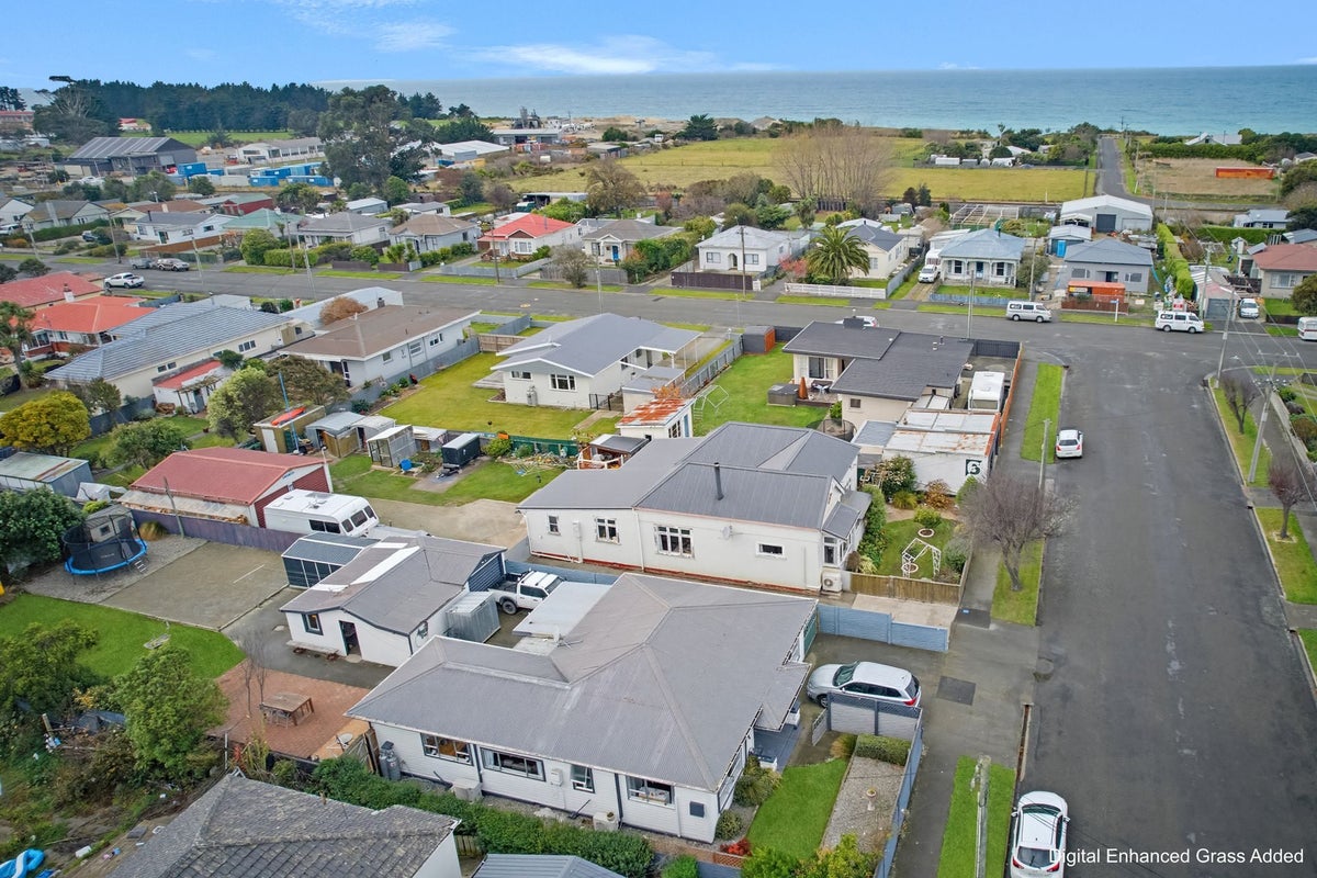8 Teviot Street, Oamaru North, Oamaru - Carousel 2
