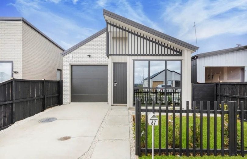 67 Puwha Street, Massey, Auckland - Carousel 1