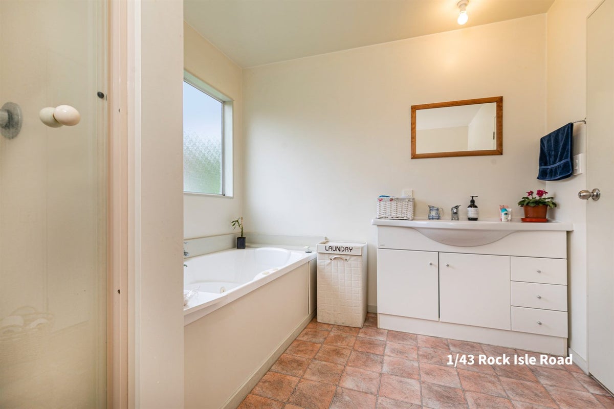 43 Rock Isle Road, Torbay, Auckland - Carousel 32