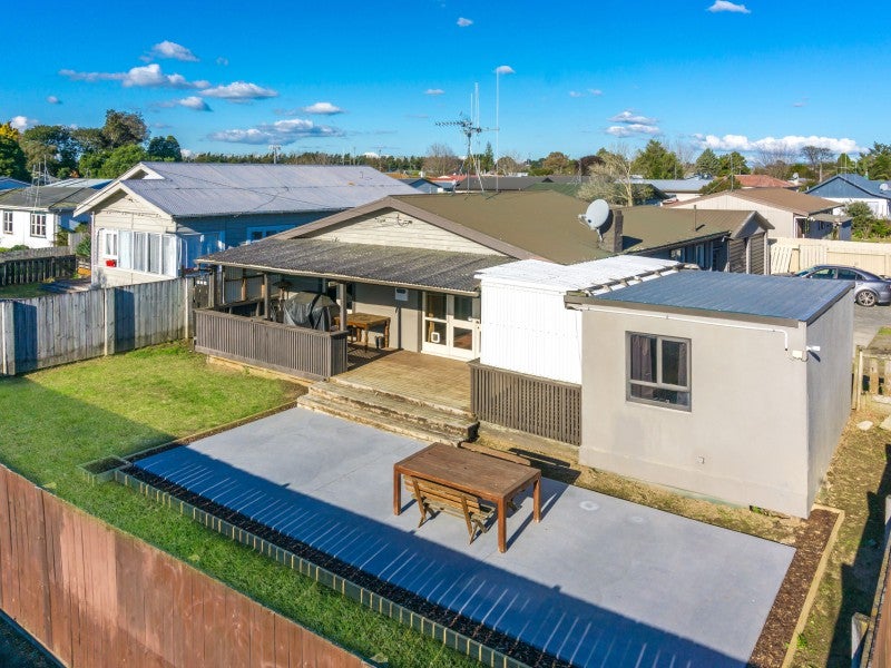 13 Sunnyside Road, Nawton, Hamilton - Carousel 1