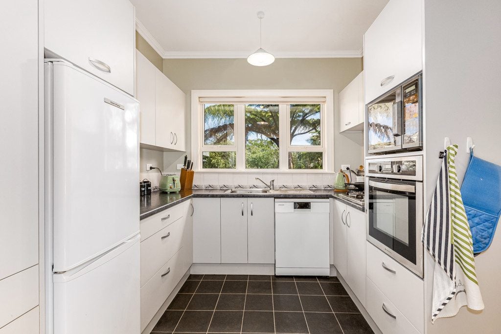 25 Makara Road, Karori, Wellington - Carousel 2