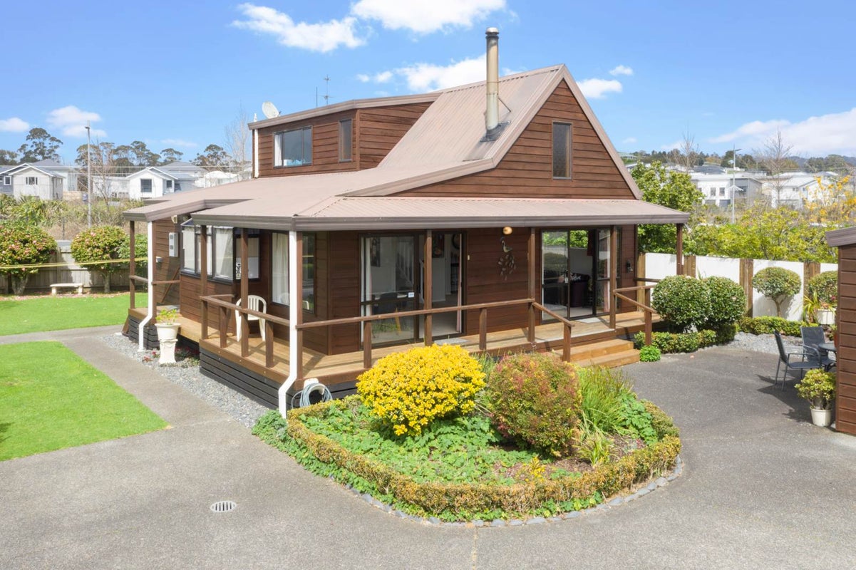 2/712 Swanson Road, Swanson, Auckland - Carousel 2