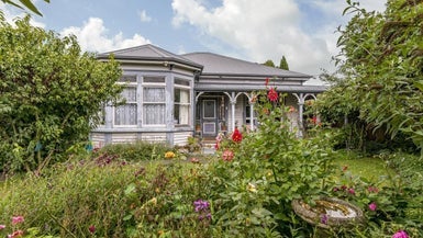4/4 Taramea Place, Addington, Christchurch - Carousel 1