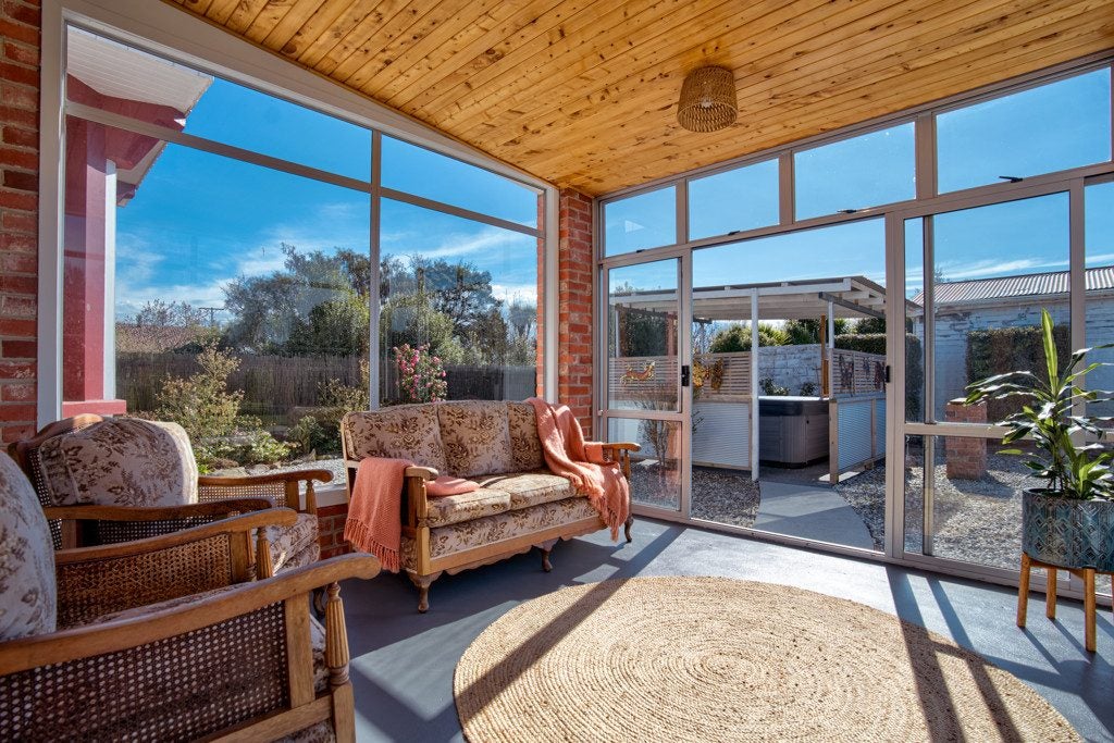 6 Johnson Street, Milton - Carousel 1