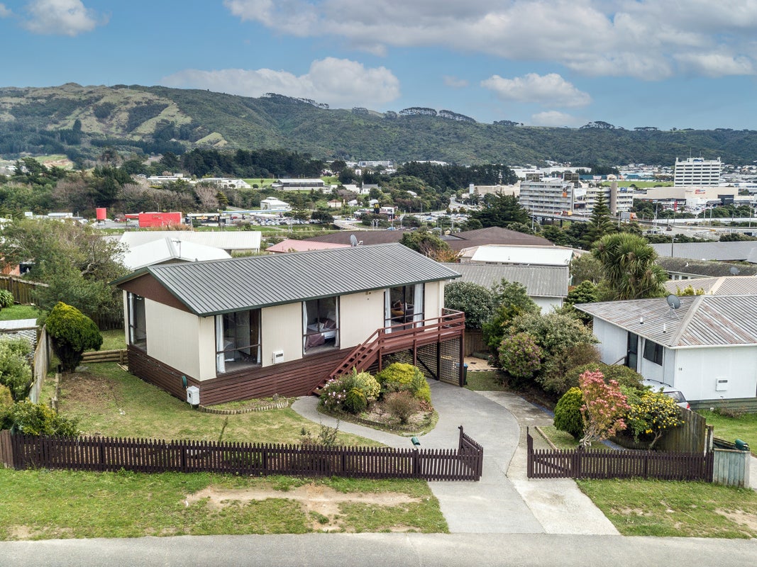 18 Awatea Street, Ranui, Porirua - Carousel 1