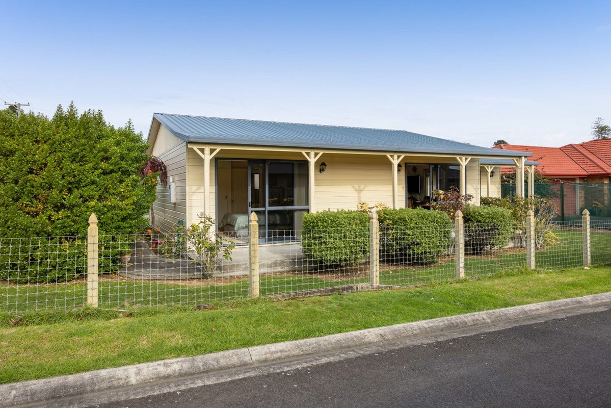 106 Smart Road, Glen Avon, New Plymouth - Carousel 2