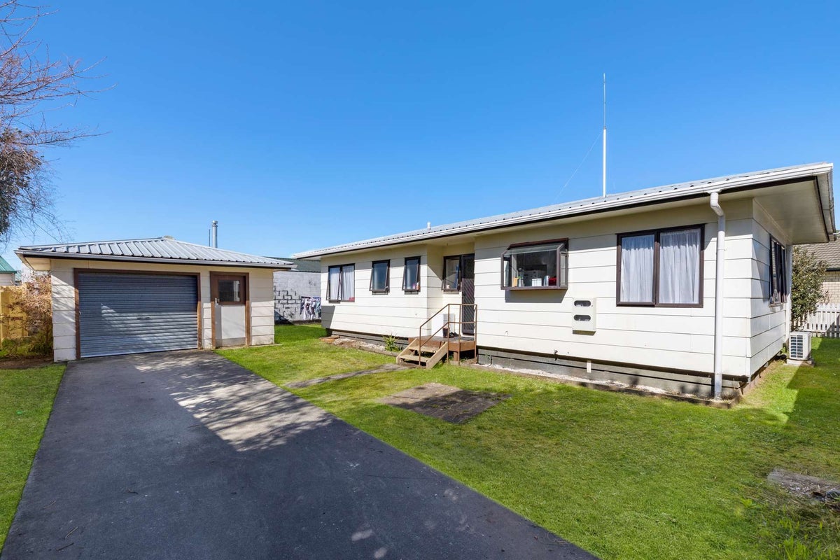 23B Blomfield Street, Pukehangi, Rotorua - Carousel 1