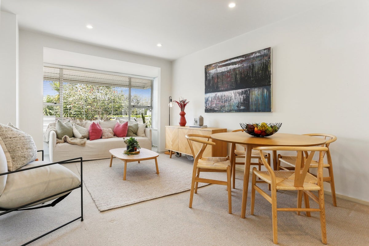 3/20 Poronui Street, Mount Eden, Auckland - Carousel 2