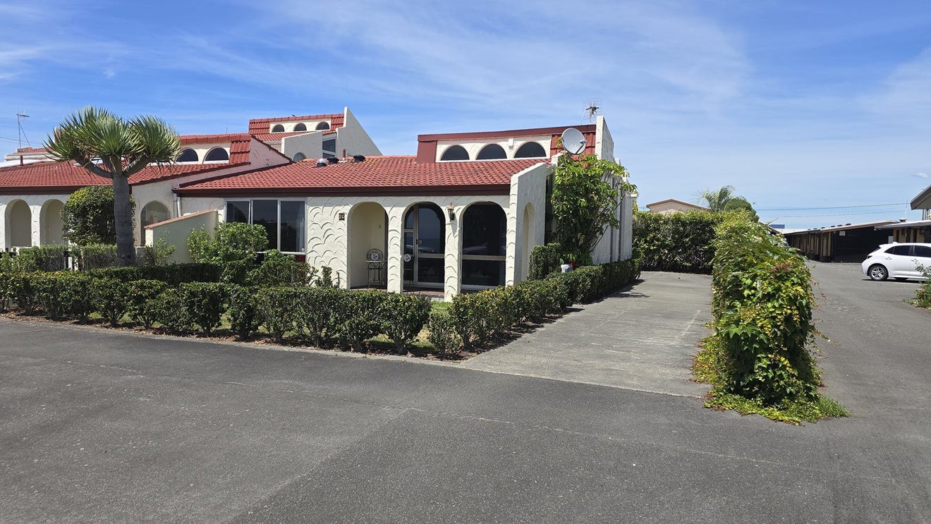 26 Charles Street, Westshore, Napier - Carousel 1