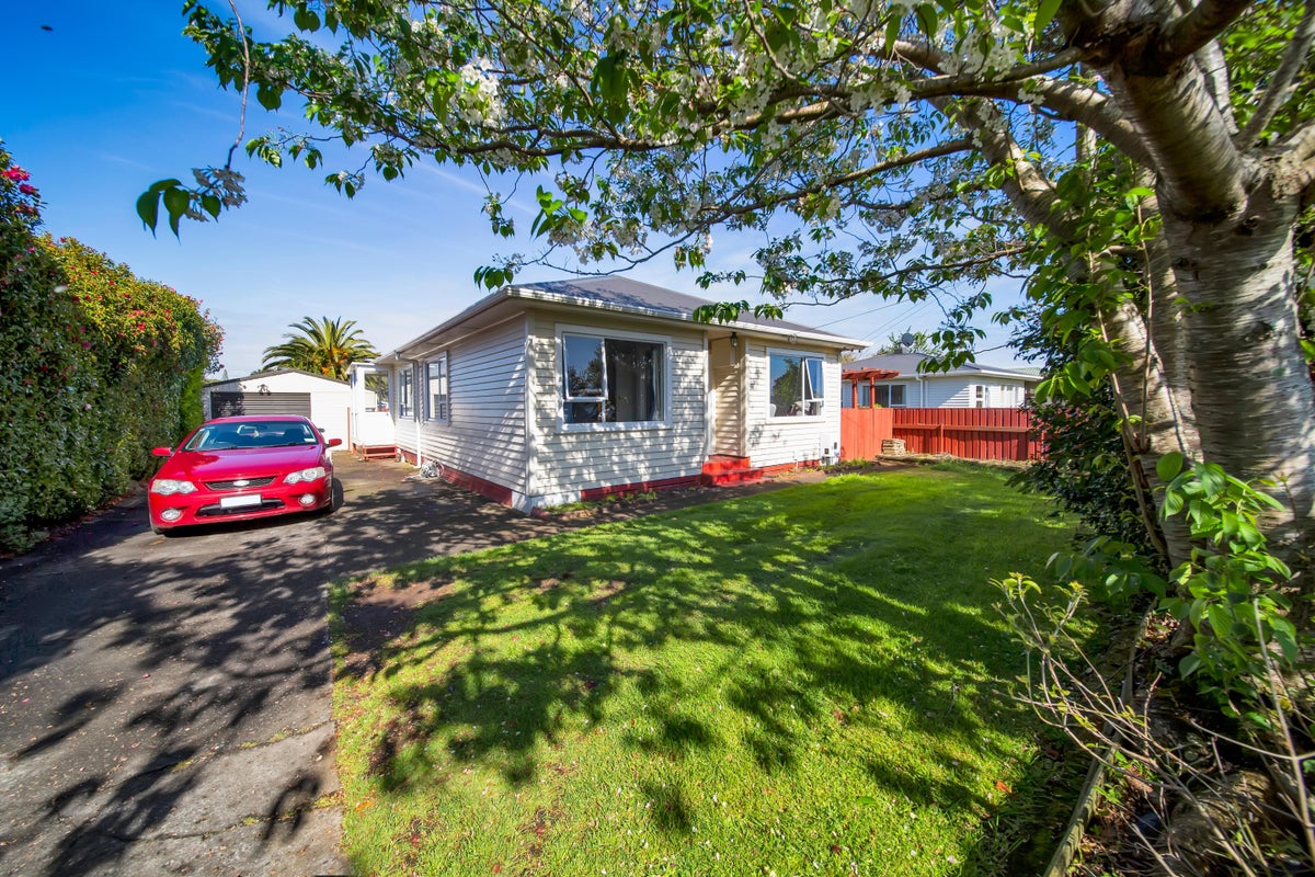 75 Blake Street, Waitara, Waitara - Carousel 1