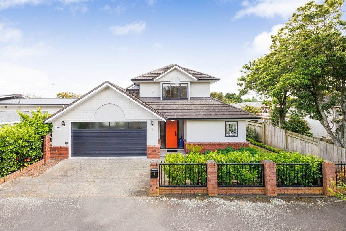 3 Winston Avenue, Hokowhitu, Palmerston North - Carousel 1