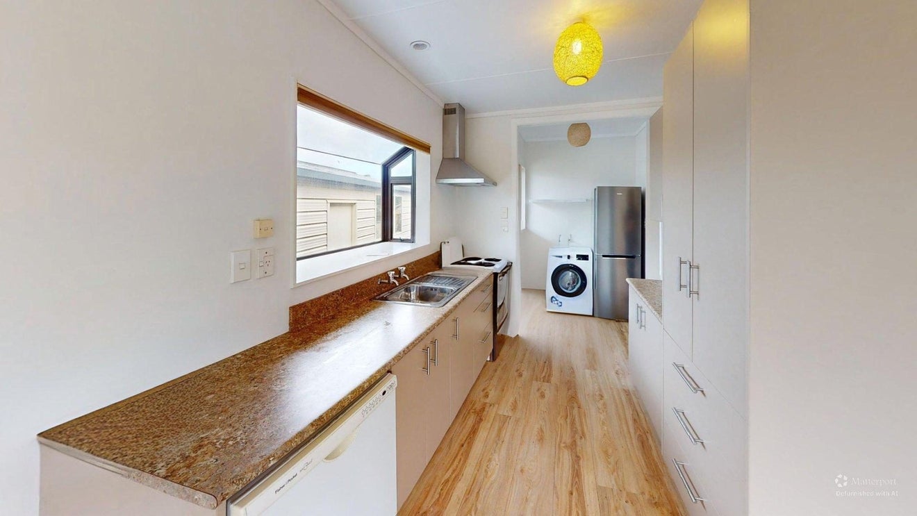 4 Sandpiper Court, Paraparaumu Beach, Paraparaumu - Carousel 2