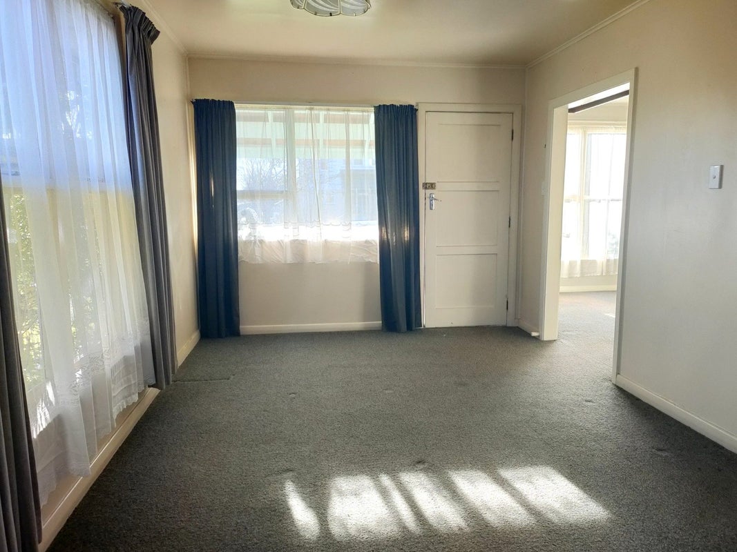 1 Cree Street, Glengarry, Invercargill - Carousel 8