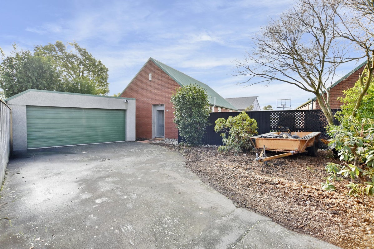 35A Larch Place, Casebrook, Christchurch - Carousel 1