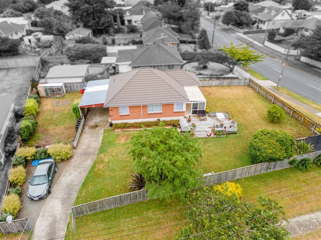 63 Routley Crescent, Elderslea, Upper Hutt - Carousel 2