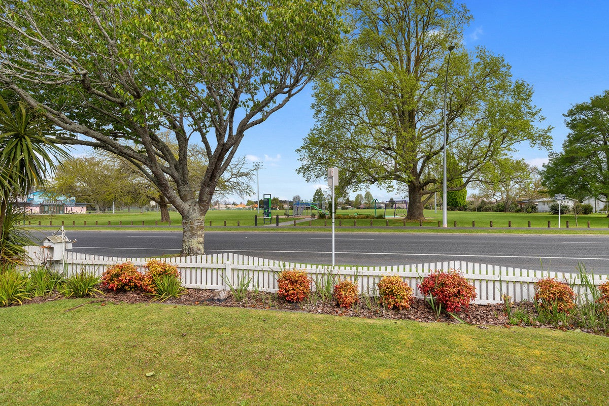 229C Clarkin Road, Fairfield, Hamilton - Carousel 2