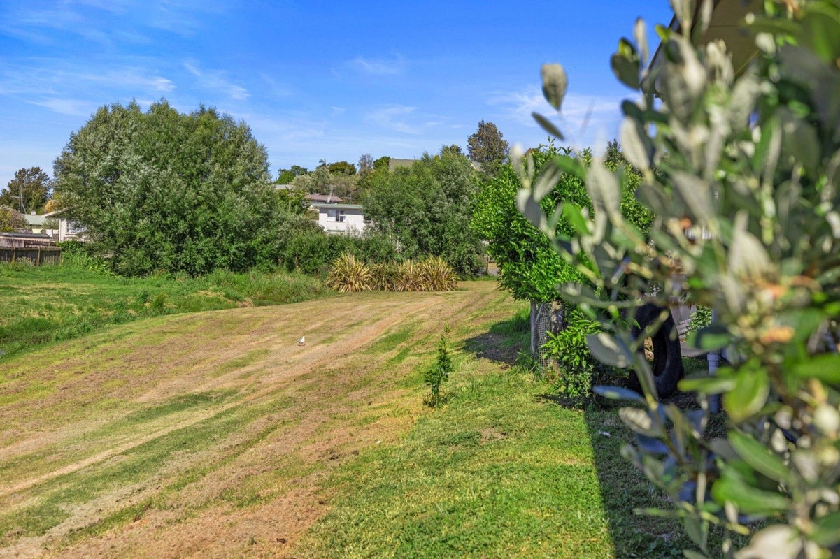 8 Kelvin Way, Judea, Tauranga - Carousel 24