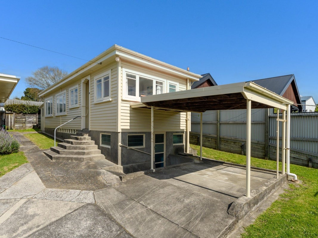 128D Fourteenth Avenue, Tauranga South, Tauranga - Carousel 1