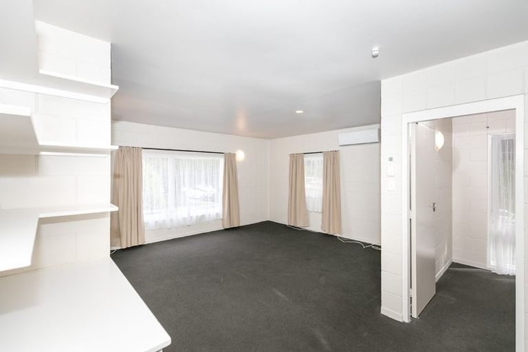 25C Opoia Road, Hamilton East, Hamilton - Carousel 1