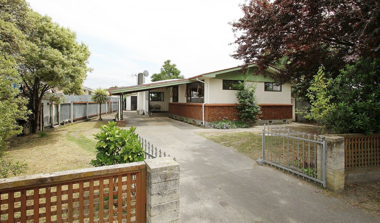13 Woodhouse Place, Pirimai, Napier - Carousel 1