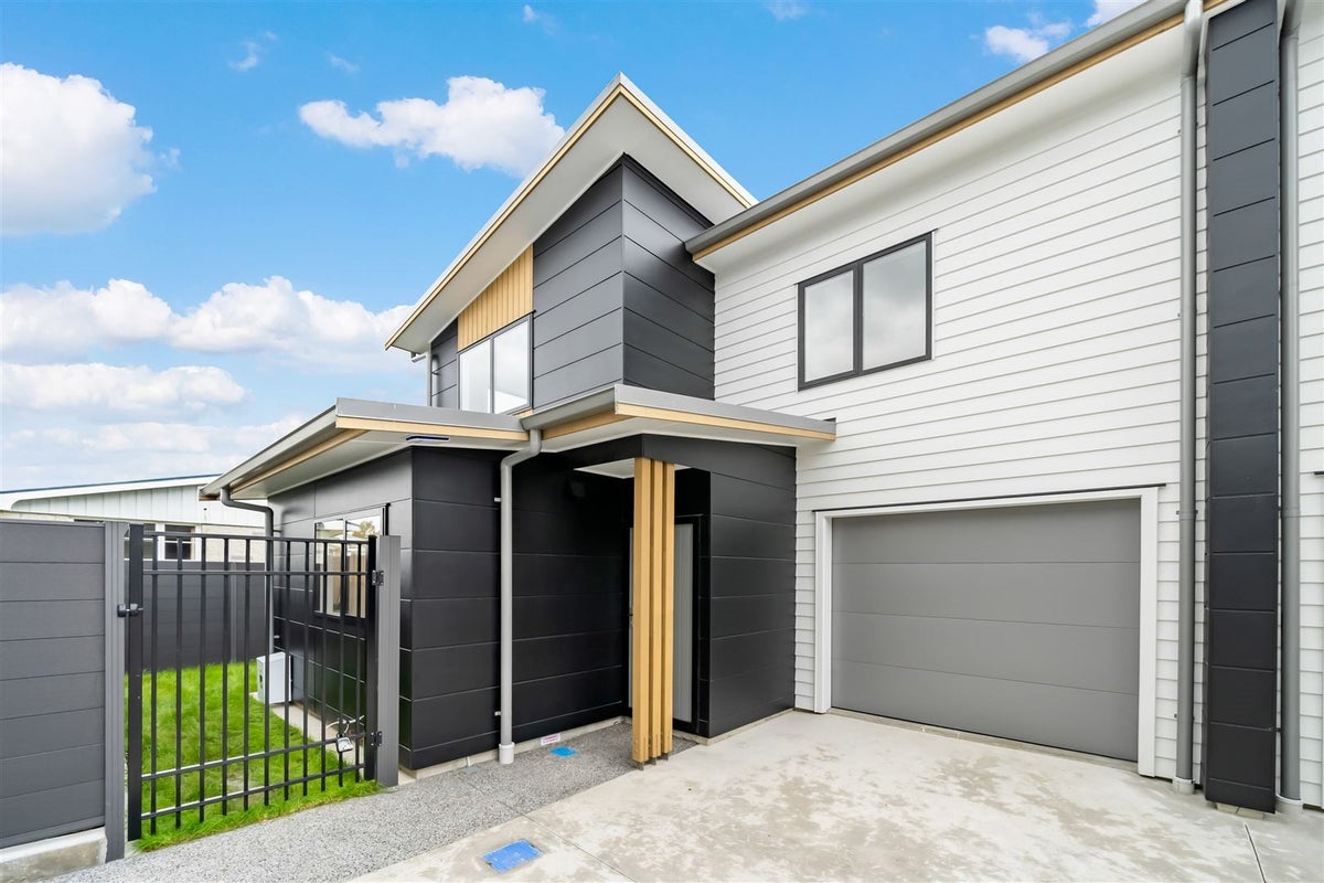 47D PINE AVE, Ebdentown, Upper Hutt - Carousel 1