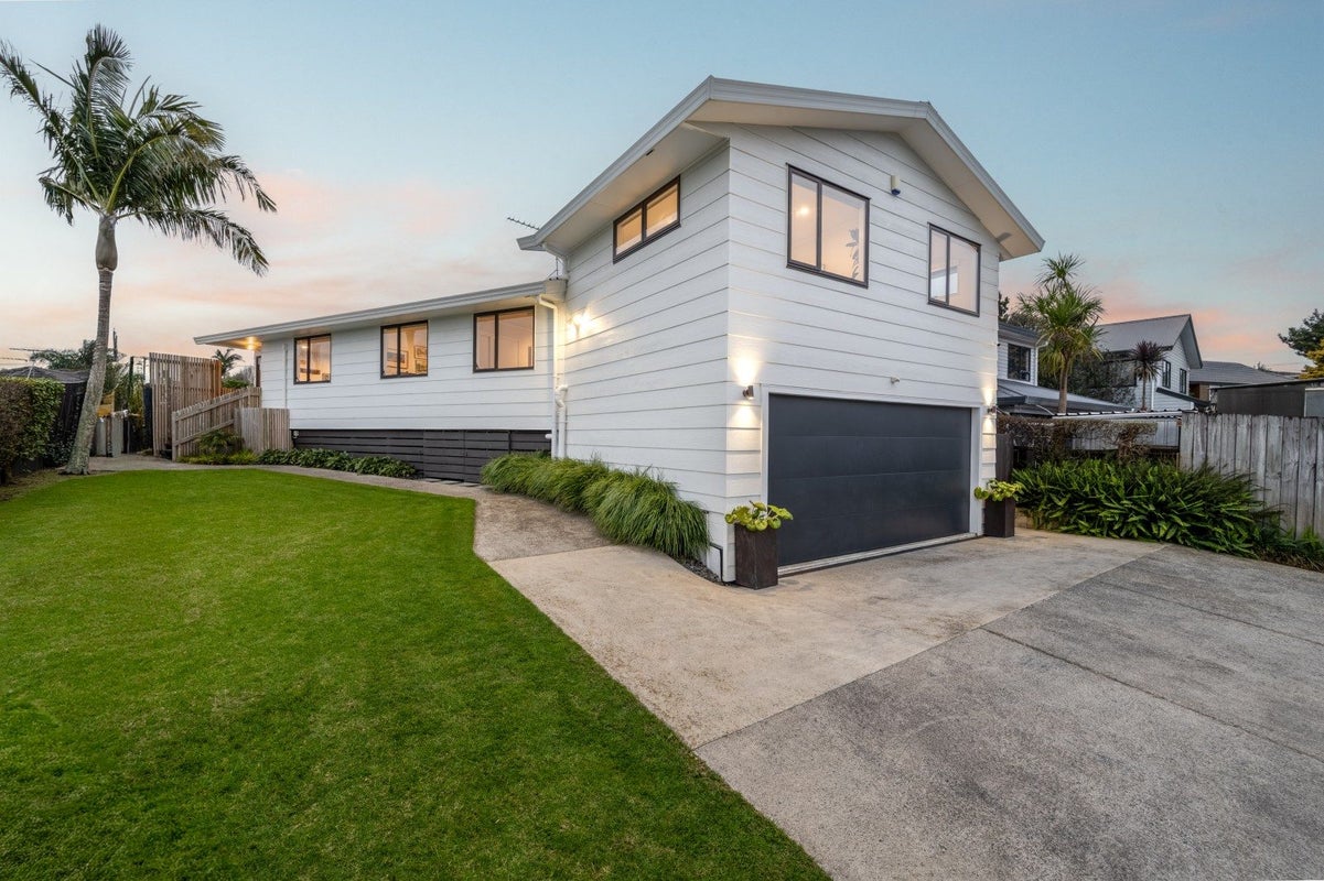 7B Whitford Avenue, Mount Wellington, Auckland - Carousel 1