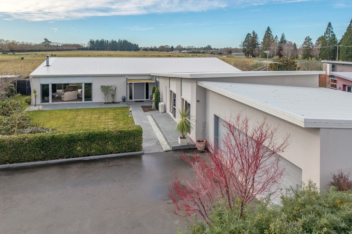 14 Country Place, Allenton, Ashburton - Carousel 2