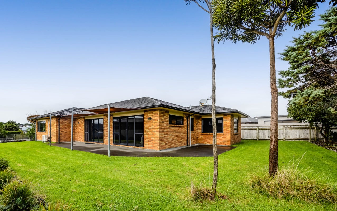 37 Dillon Drive, Bell Block, New Plymouth - Carousel 2