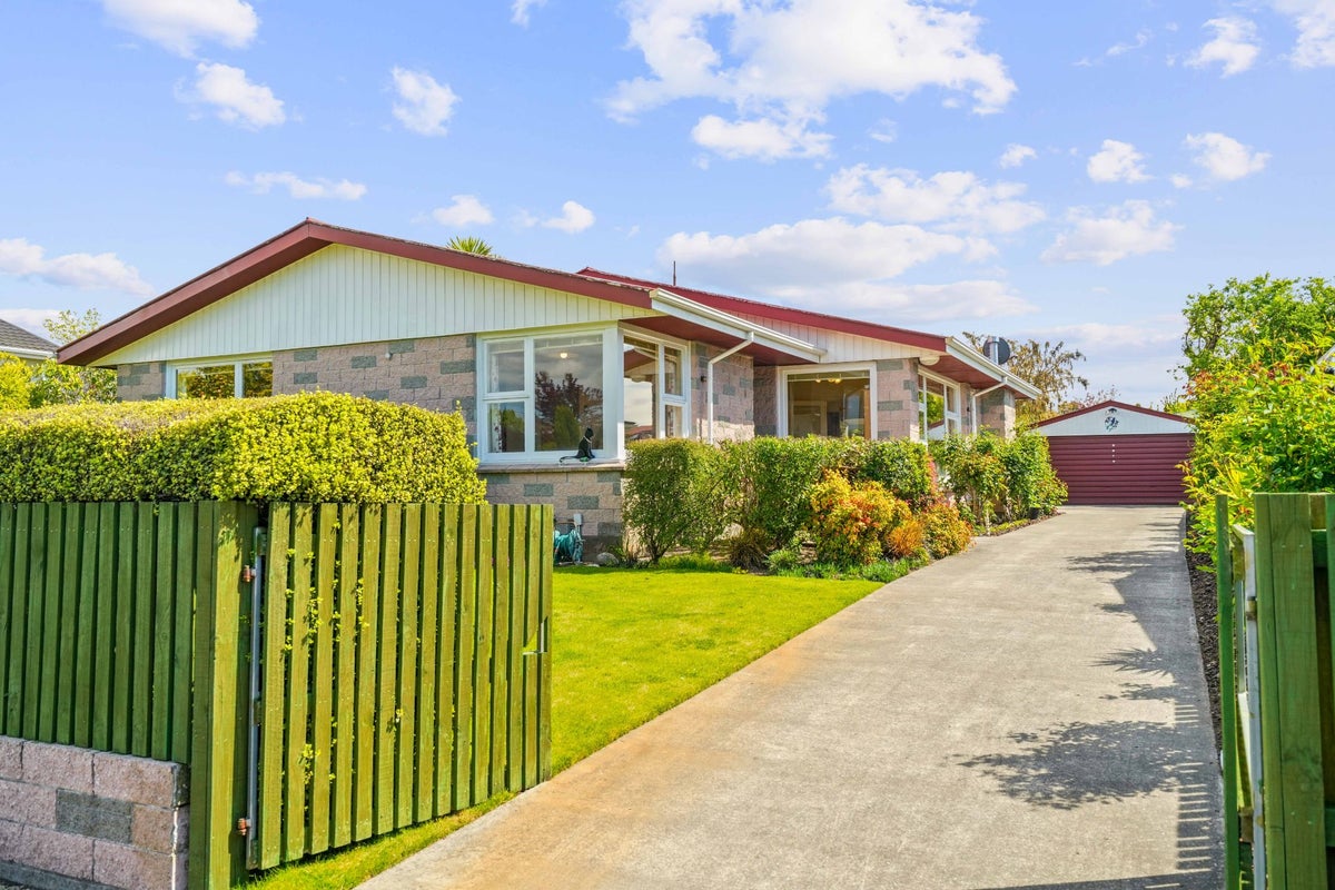 21 Oakfield Street, Burnside, Christchurch - Carousel 2