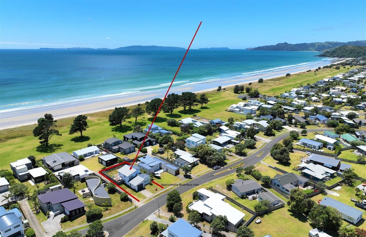 148 Sands Crescent, Matarangi - Carousel 1