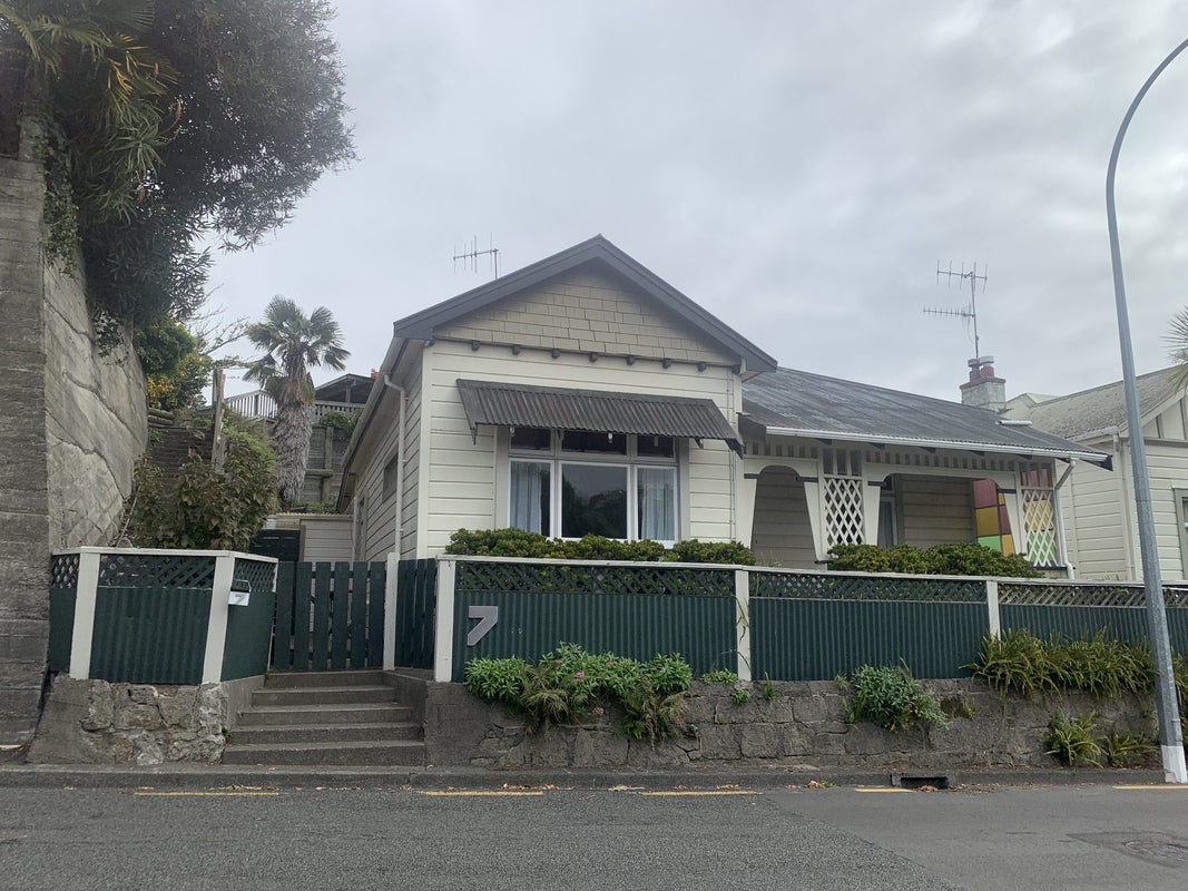 7 Napier Terrace, Bluff Hill, Napier - Carousel 2