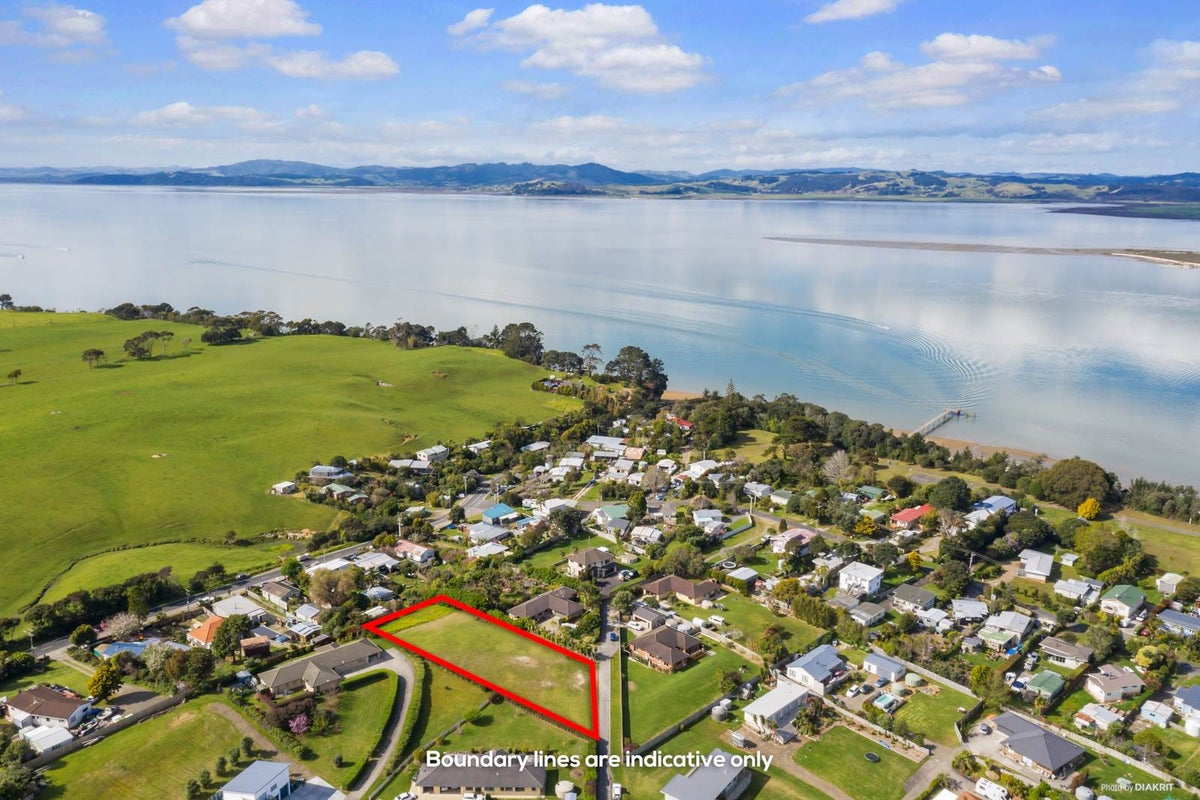 26 Omana Avenue, Helensville - Carousel 6