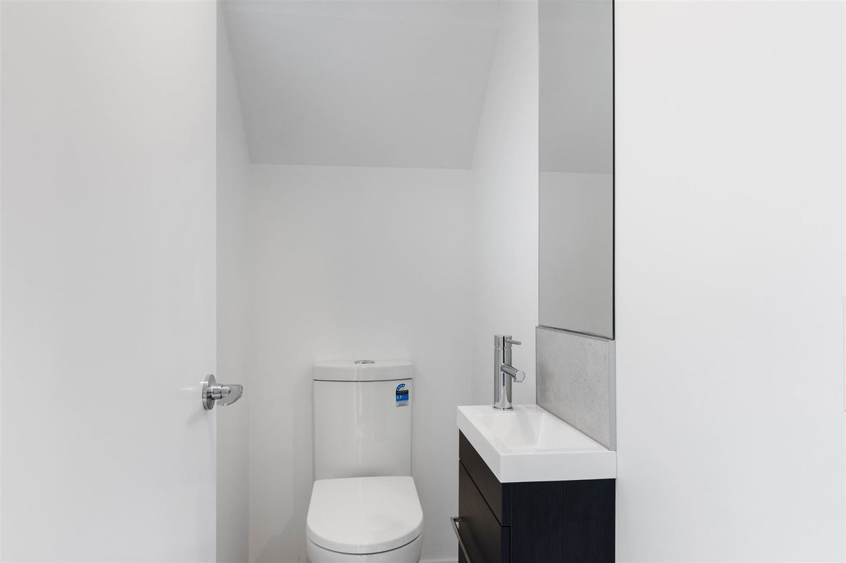 2/59 Thackeray Place, Waltham, Christchurch - Carousel 12