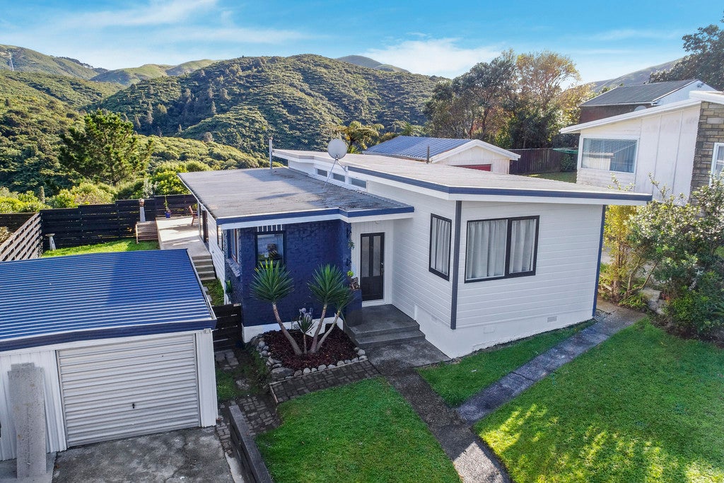 69 Major Drive, Kelson, Lower Hutt - Carousel 23