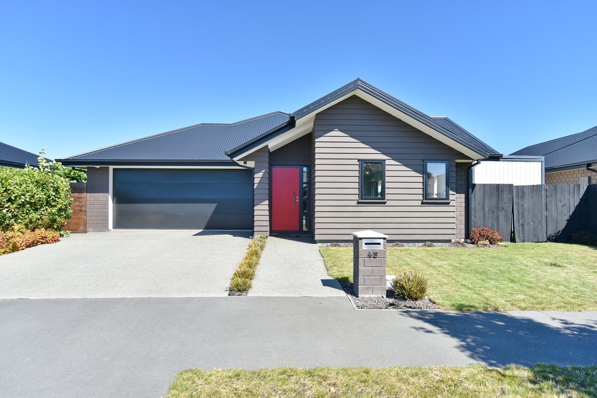 45 Te Whenu Crescent, Marshland, Christchurch - Carousel 1