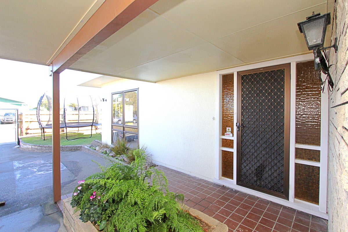 14 Selkirk Street, Tamatea, Napier - Carousel 2