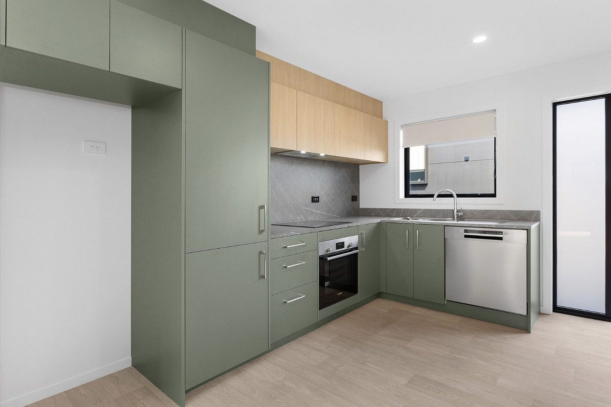 1/5 Vesty Avenue, Hillcrest, Hamilton - Carousel 1
