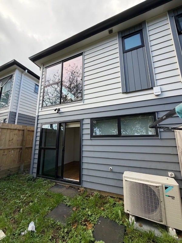 3/2 Donnell Avenue, Favona, Manukau City, Auckland - Carousel 2