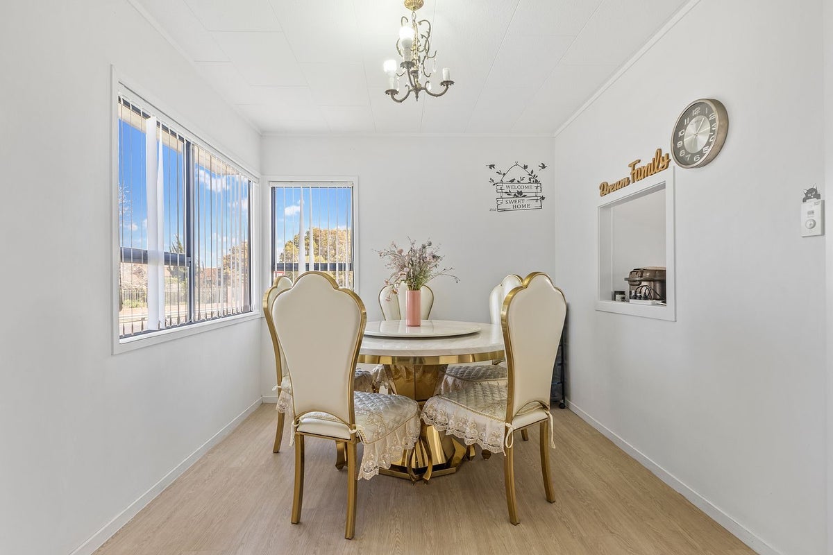 213 Mahia Road, Wattle Downs, Auckland - Carousel 2