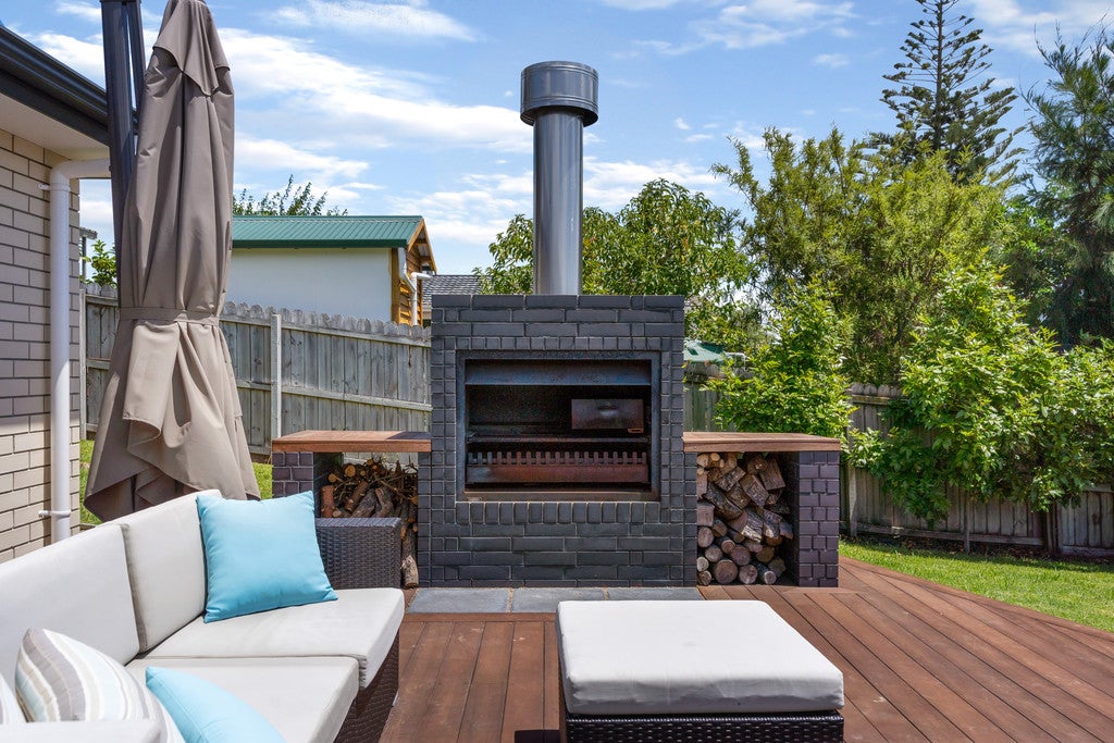 5 Gibbia Way, Beachlands, Auckland - Carousel 2