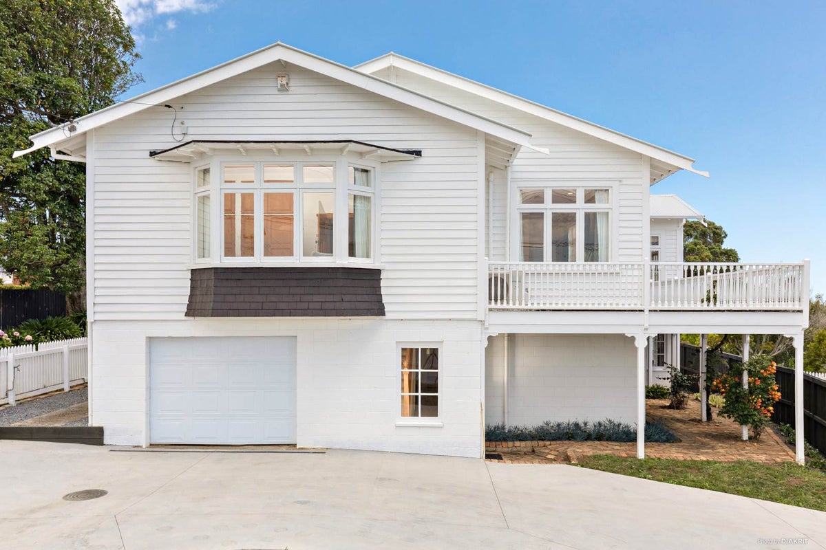 137A Riddell Road, Glendowie, Auckland - Carousel 1