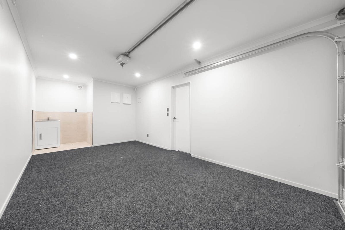 32B Milton Road, Papatoetoe, Auckland - Carousel 12
