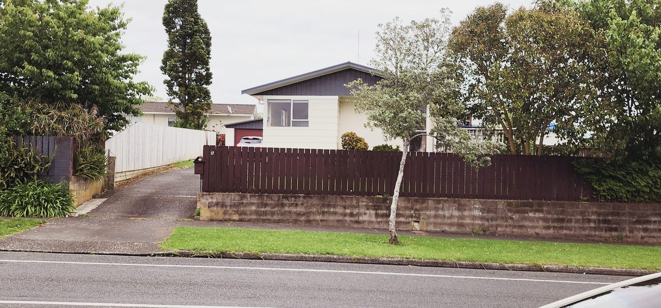 17 Paramount Parade, Tikipunga, Whangarei - Carousel 1