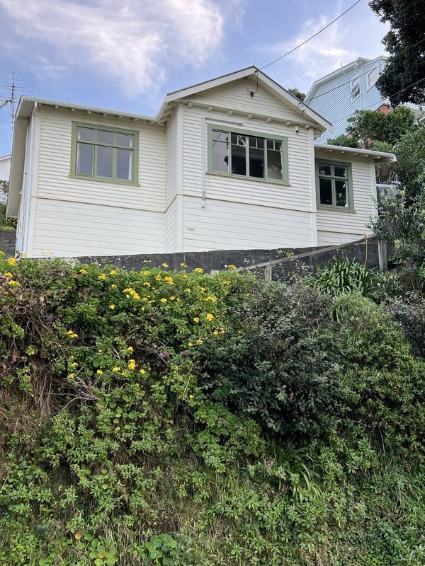 123 Te Anau Road, Hataitai, Wellington - Carousel 1