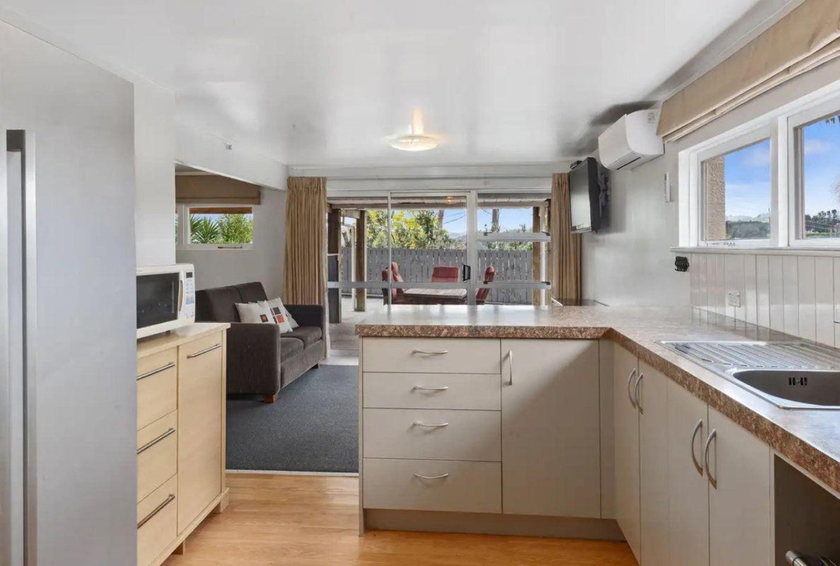5 Clotworthy Crescent, Onerahi, Whangarei - Carousel 2