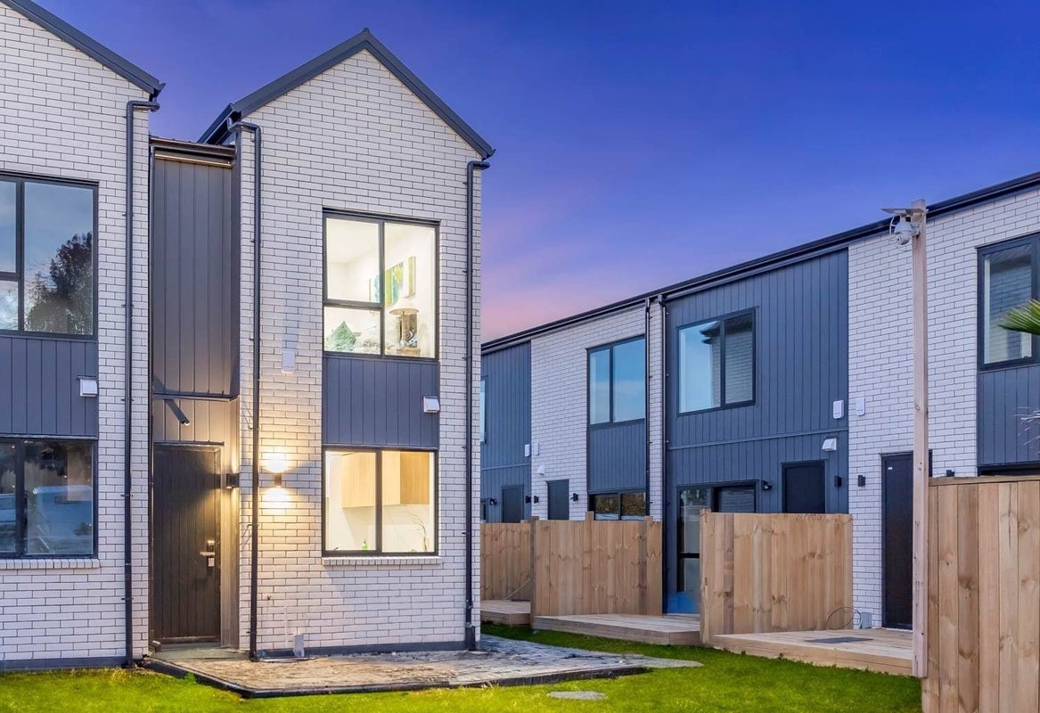 11/7 Broadview Place, Howick, Auckland - Carousel 2