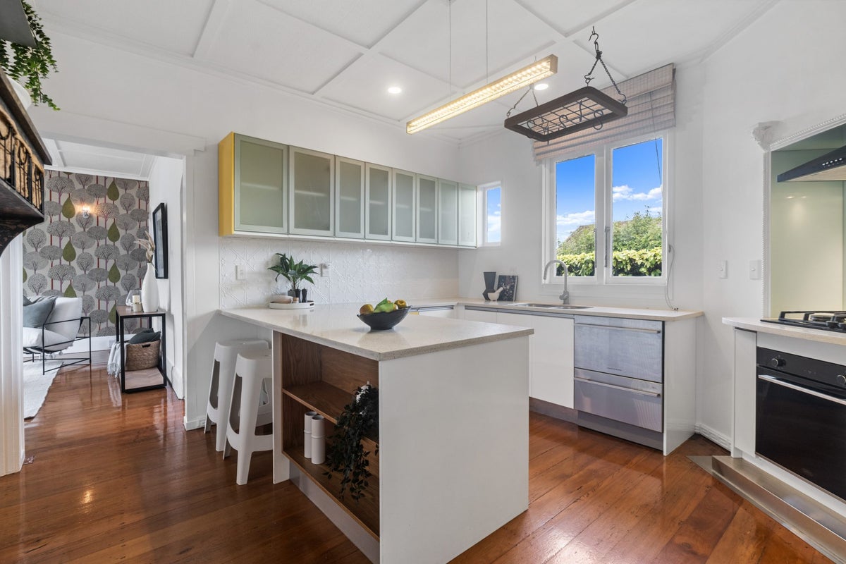 9 Rockfield Road, Ellerslie, Auckland - Carousel 2